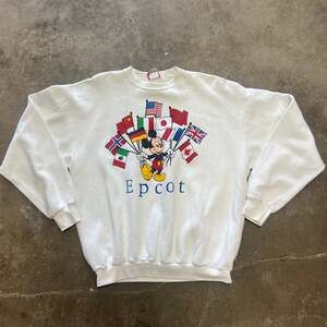 Vintage 90s Mickey Mouse Epcot World Flags Disney Designs Crewneck Sweatshirt 2x
